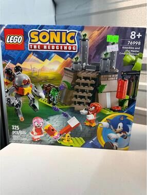 LEGO Sonic the Hedgehog Knuckles and the Master Emerald Shrine 76998